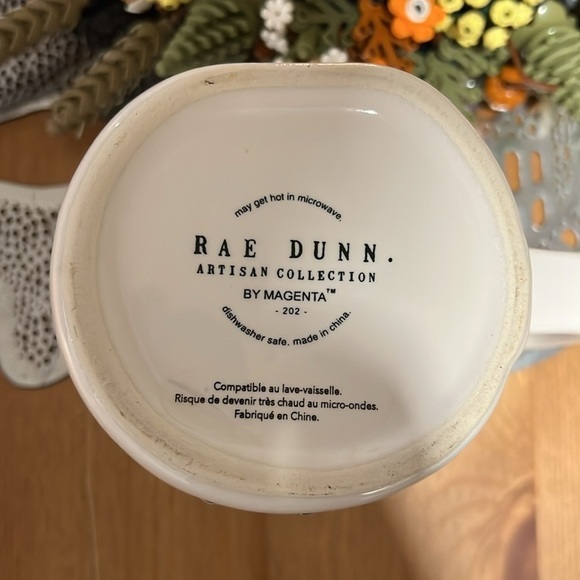 HOST PICK Rae  Dunn EGGCITED Mug​​ - Picture 4 of 5